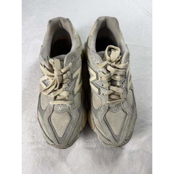 New Balance 9060 Quartz Grey Mens Sneakers Size 9 D U9060HSA - Picture 3 of 9